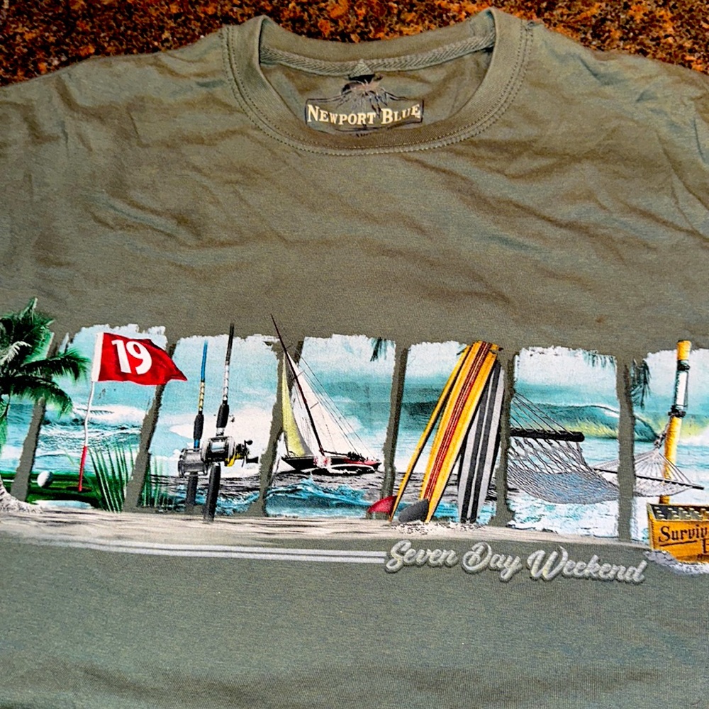 Super soft men’s Newport blue large T-shirt new without tags